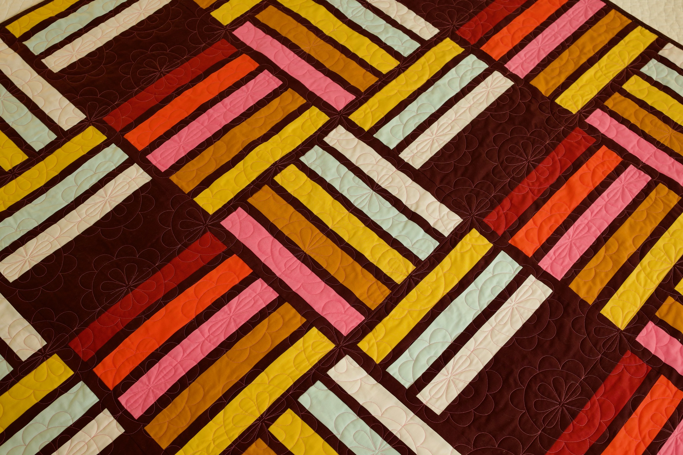 Diagonal view of the rectangle patchwork quilting pattern